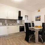 Achada House - Traditional House