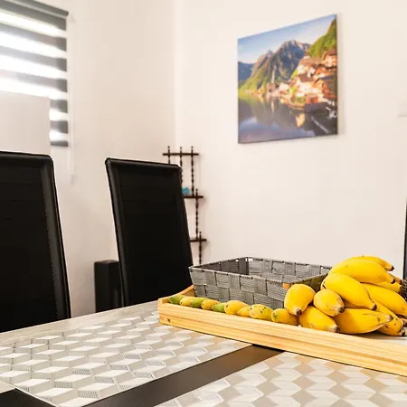 Apartament Achada House *