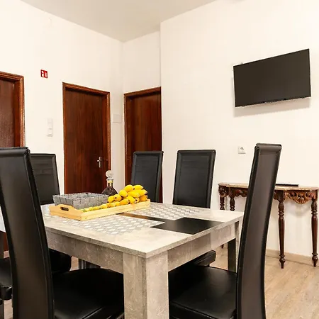 Achada House - Traditional House Calheta (Madeira)