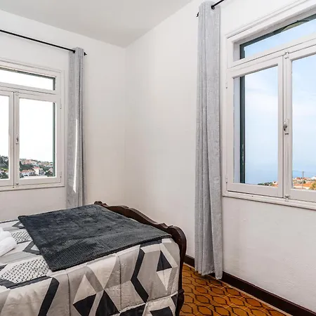 Apartment Achada House - Traditional House *