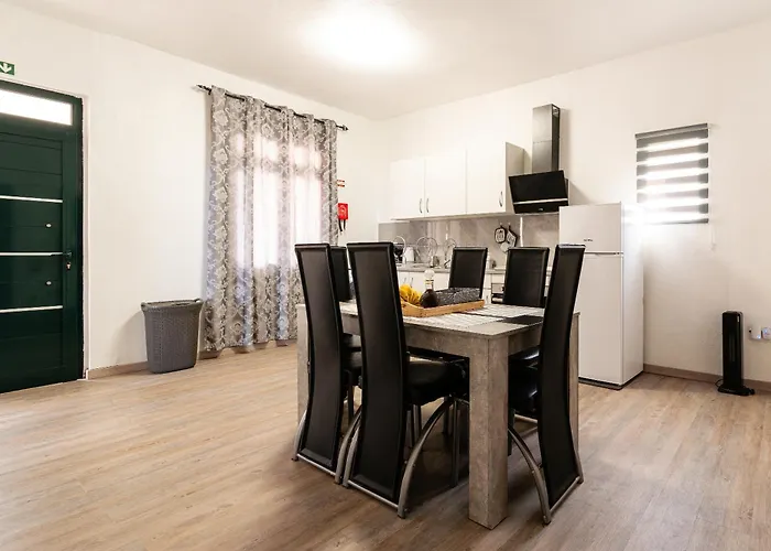 Achada House - Traditional House *