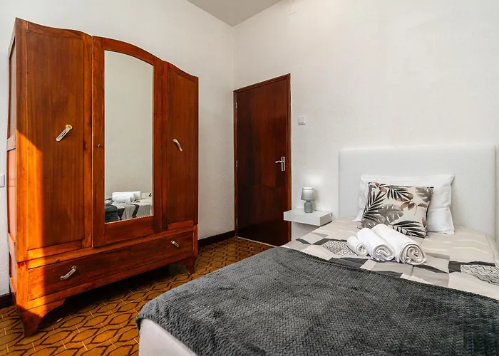 Achada House - Traditional House *