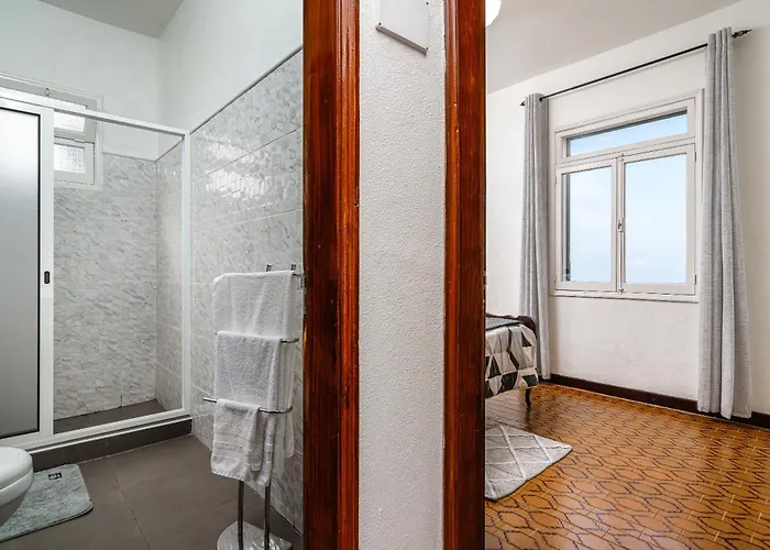 Achada House - Traditional House Daire