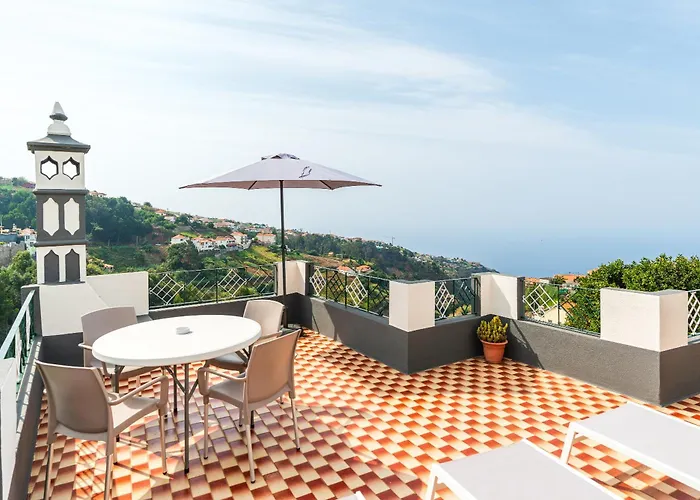 Achada House - Traditional House Daire