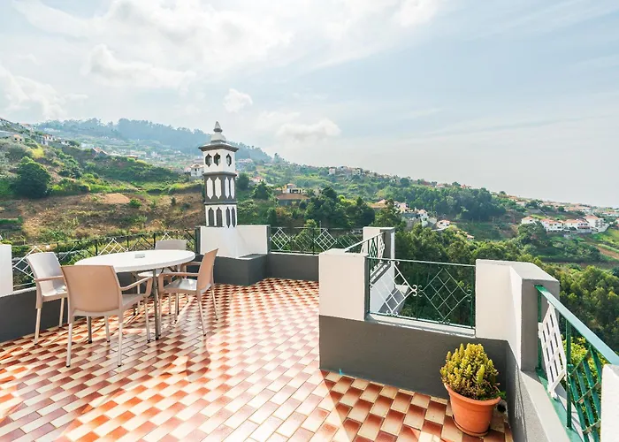 Achada House - Traditional House *